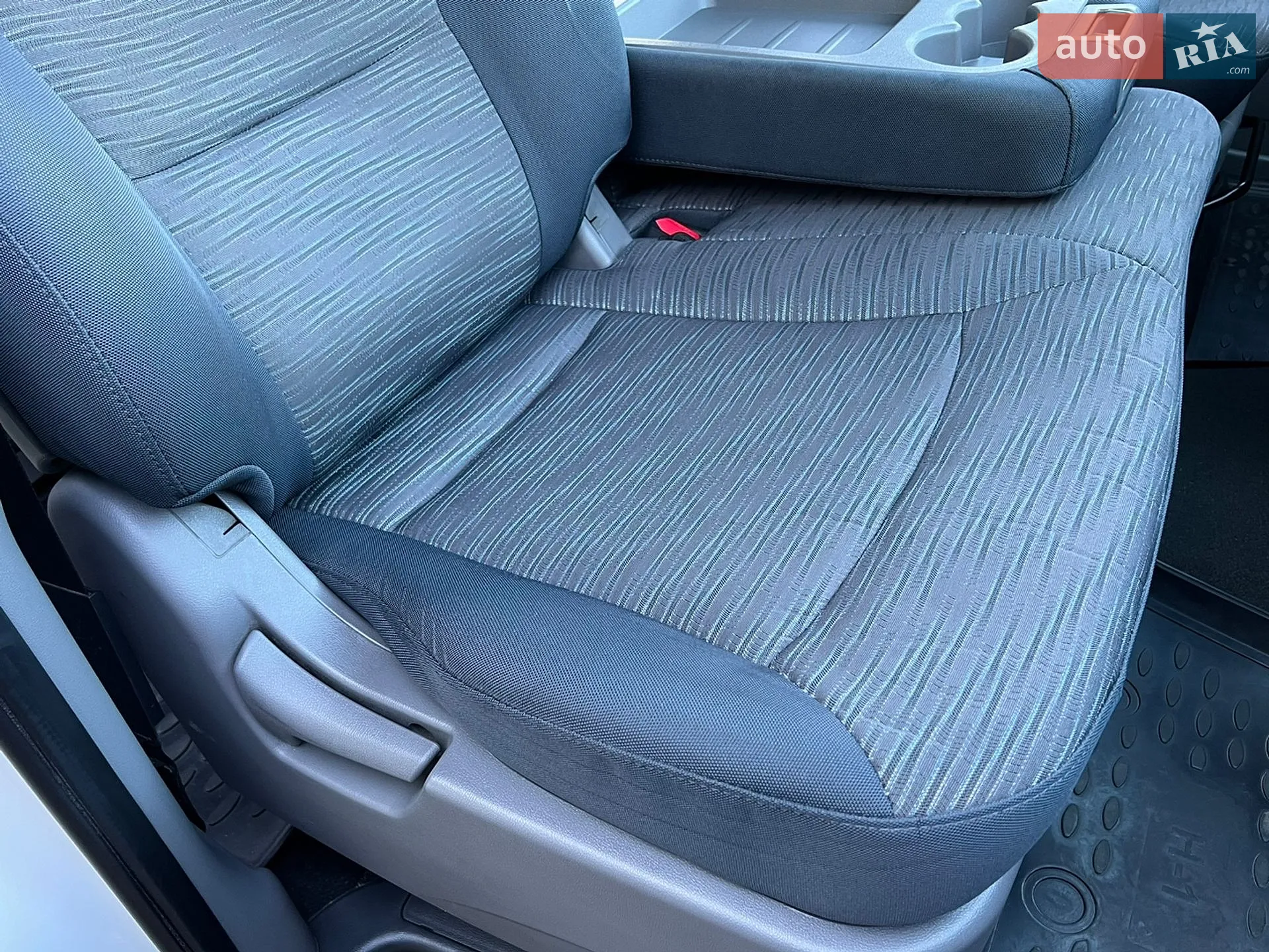 2012 Hyundai Starex (H-1) - мініатюра 35