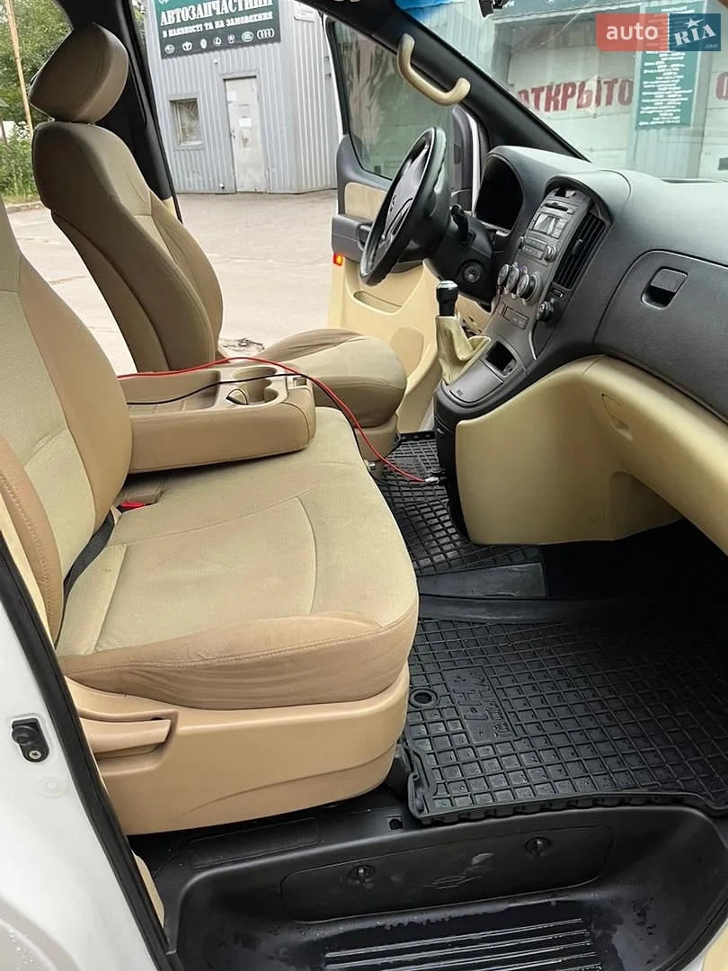 2012 Hyundai Starex (H-1) - мініатюра 15