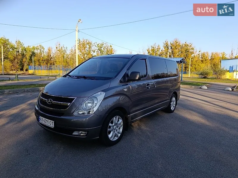 Hyundai H-1