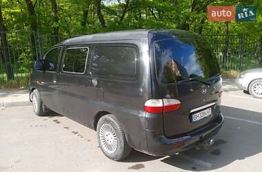 Минивэн Hyundai H 200 2004 в 