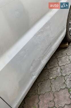 Минивэн Hyundai H 200 1999 в Волочиске