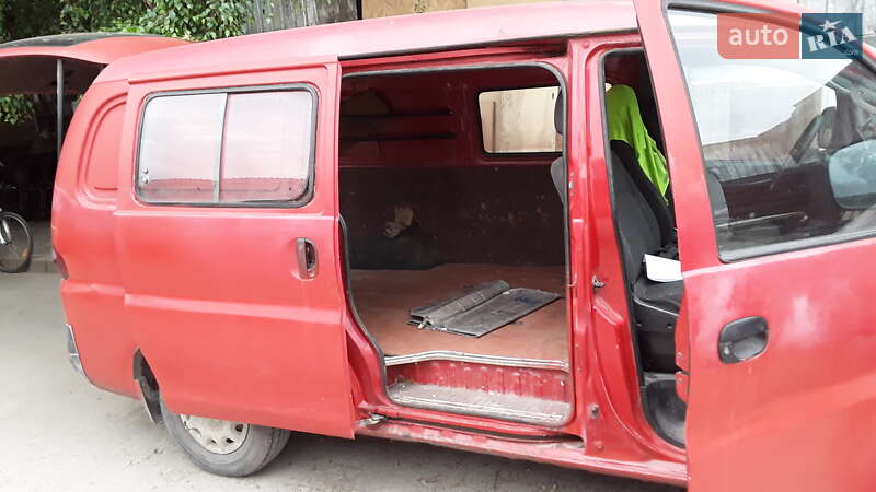 Мінівен Hyundai H 200 2000 в Києві