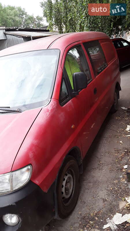 Мінівен Hyundai H 200 2000 в Києві