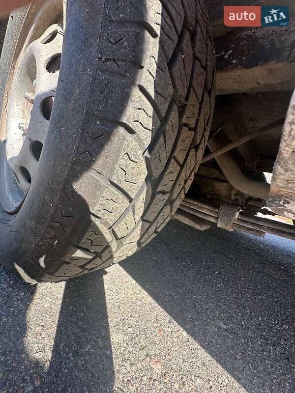 Минивэн Hyundai H 200 1998 в Тростянце