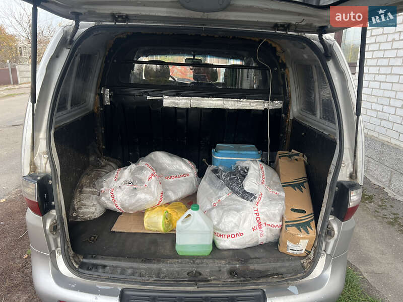 Вантажний фургон Hyundai H 200 2005 в Золотоноші