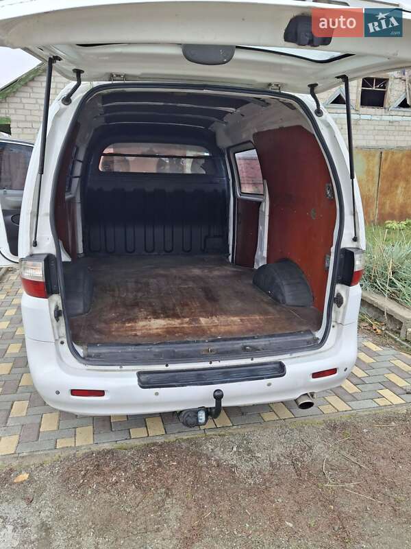 Грузовой фургон Hyundai H 200 2006 в Пятихатках