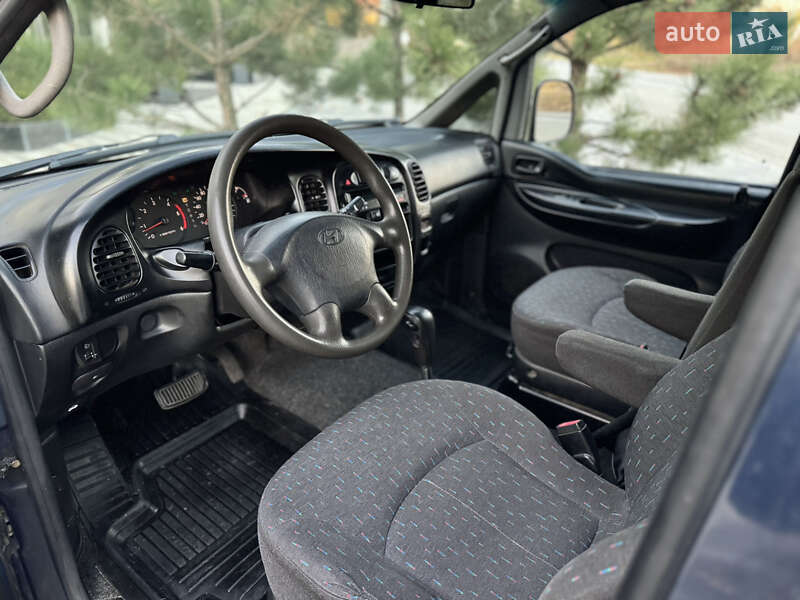 Грузопассажирский фургон Hyundai H 200 1999 в Ужгороде фото 19 Грузопассажирский фургон Hyundai H 200 1999 в Ужгороде