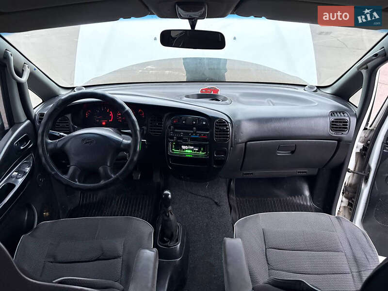 Минивэн Hyundai H 200 1999 в Кривом Роге