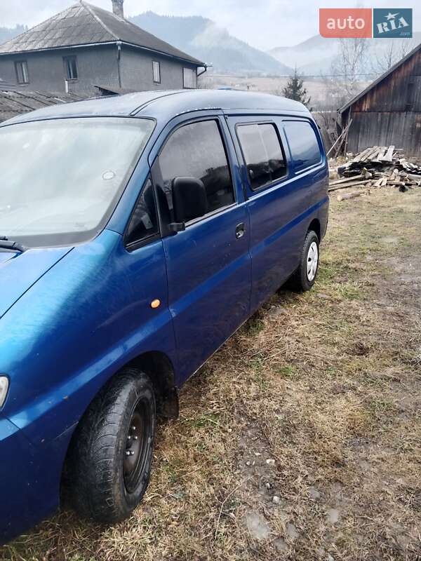 Минивэн Hyundai H 200 2001 в Рахове фото 3 Минивэн Hyundai H 200 2001 в Рахове