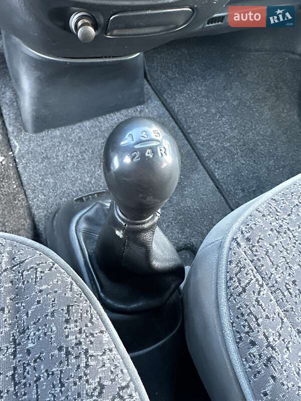 Минивэн Hyundai H 200 2001 в Белогородке