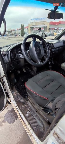 Минивэн Hyundai H 200 2003 в Васильковке