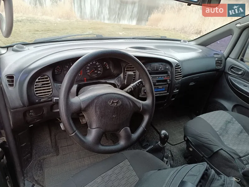 Hyundai H 200 2000 VIN KMJWVH7FPYU169708 фото оголошення 8 з 44