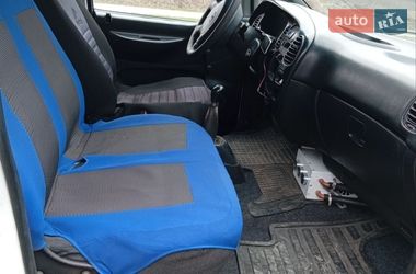 Грузовой фургон Hyundai H 200 1998 в Дунаевцах