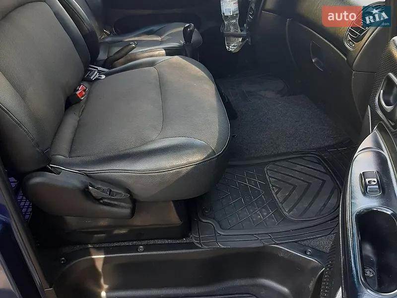 Hyundai H 200 1998 VIN KMJWVH7FPXU083914 фото оголошення 18 з 60