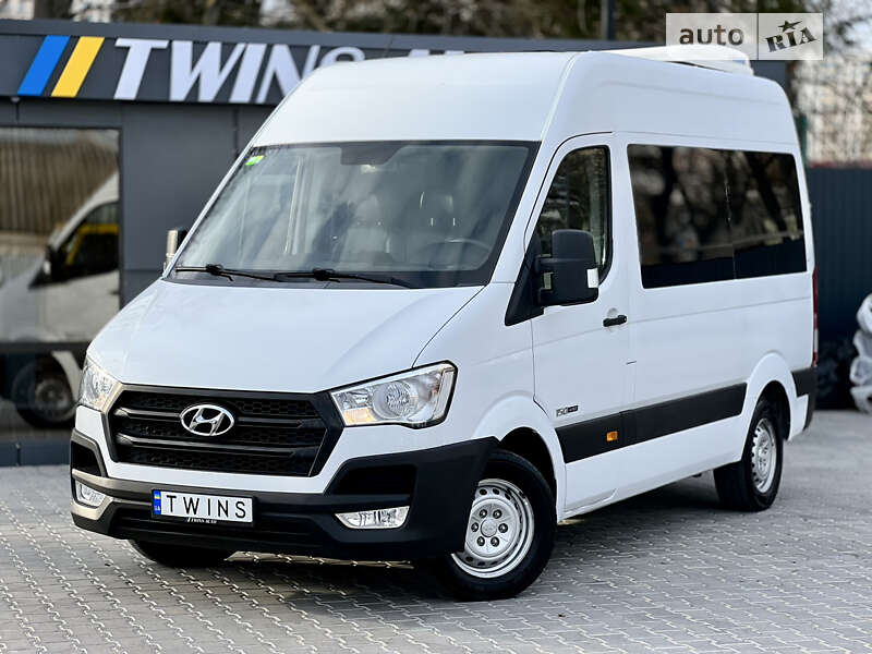 Микроавтобус Hyundai H 350 2015 в Одессе