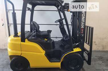 Вилочный погрузчик Hyundai HD 250 2015 в 
