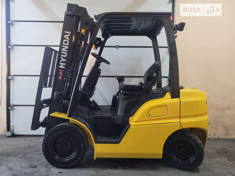 Вилочный погрузчик Hyundai HD 250 2015 в 