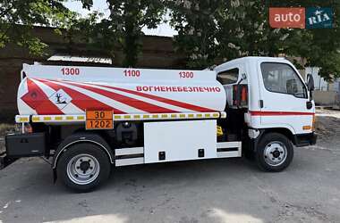 Бензовоз Hyundai HD 65 2004 в 