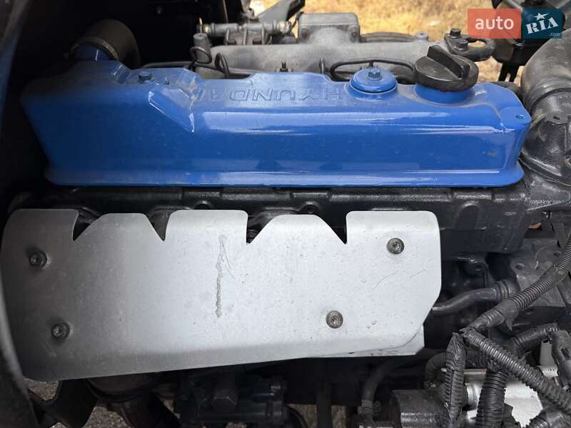 Бензовоз Hyundai HD 65 2004 в Запорожье