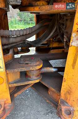 Фронтальный погрузчик Hyundai HL 770 2006 в 