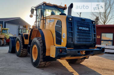 Фронтальный погрузчик Hyundai HL 2020 в 