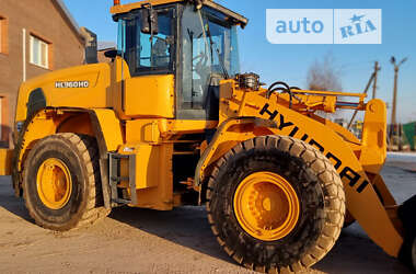 Фронтальный погрузчик Hyundai HL 2020 в 