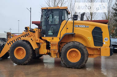 Фронтальный погрузчик Hyundai HL 2020 в 