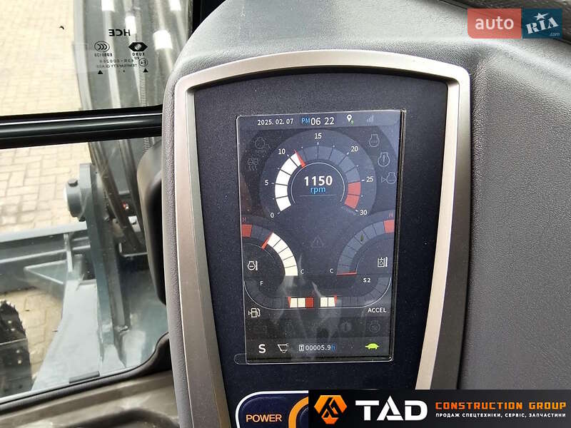 Миниэкскаватор Hyundai HX 2025 в Киеве