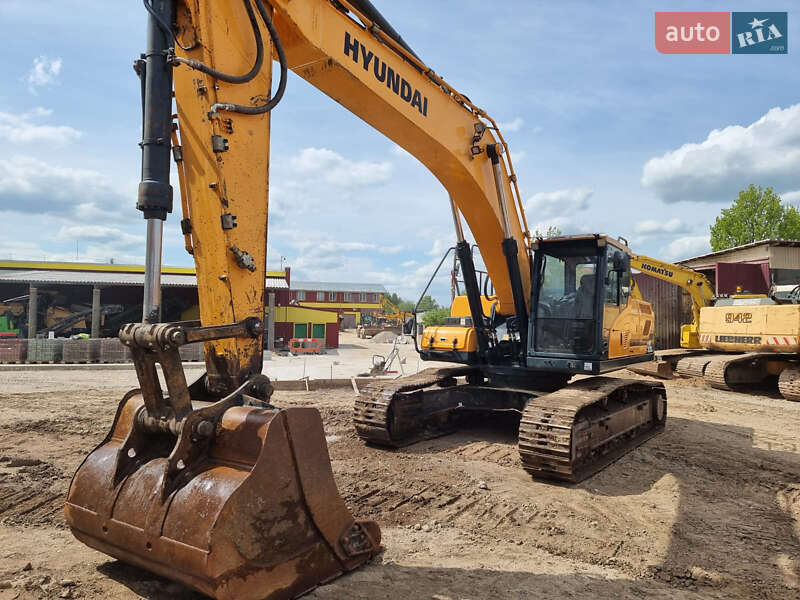 Гусеничный экскаватор Hyundai HX 2018 в Одессе