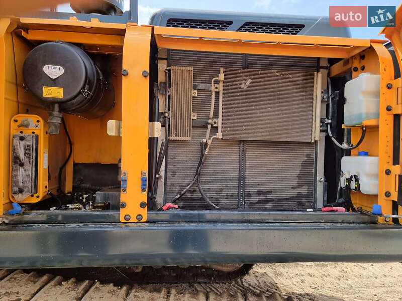 Гусеничный экскаватор Hyundai HX 2018 в Одессе