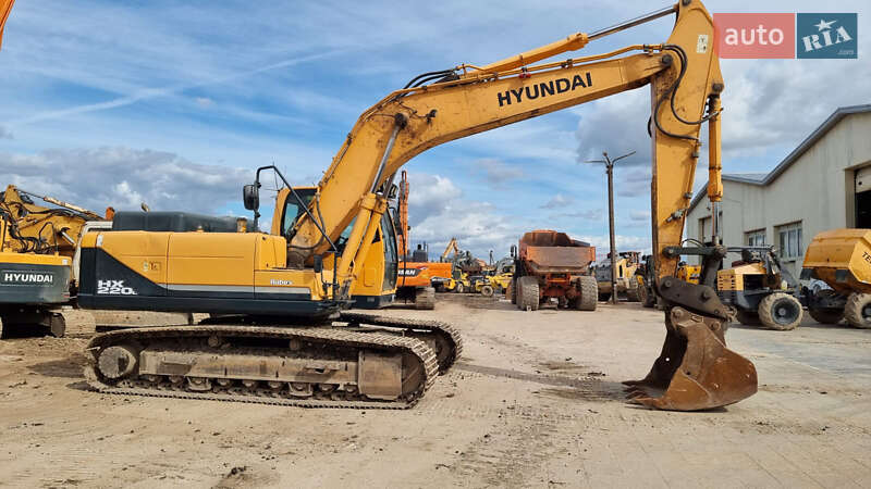 Гусеничный экскаватор Hyundai HX 2016 в Одессе
