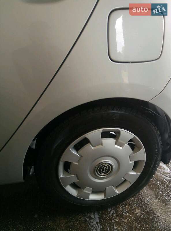 Хэтчбек Hyundai i10 2008 в Долинской фото 2 Хэтчбек Hyundai i10 2008 в Долинской