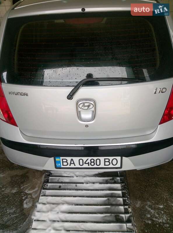 Хэтчбек Hyundai i10 2008 в Долинской