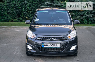 Хэтчбек Hyundai i10 2012 в Киеве