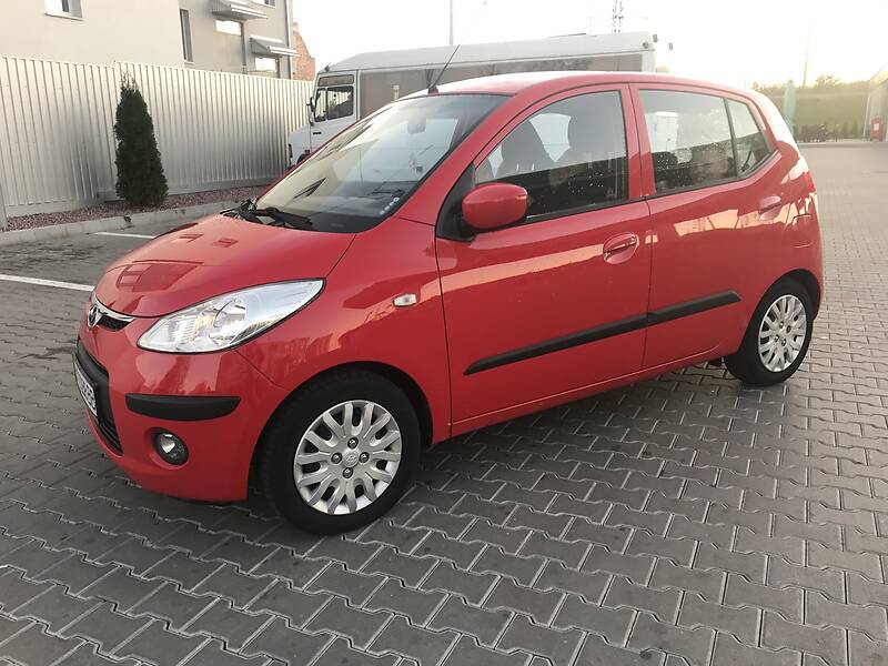Хетчбек Hyundai i10 2008 в Рівному