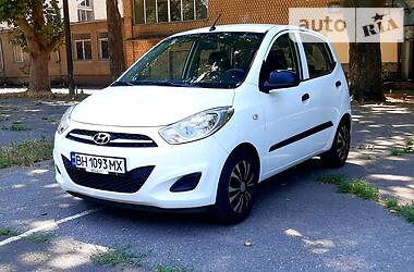 Хетчбек Hyundai i10 2012 в 