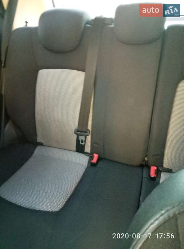 Хэтчбек Hyundai i10 2008 в Долинской фото 39 Хэтчбек Hyundai i10 2008 в Долинской