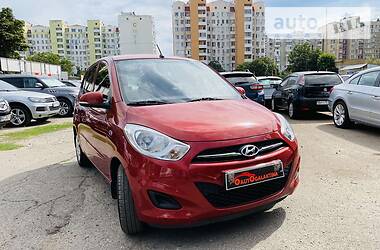 Хэтчбек Hyundai i10 2012 в Одессе