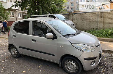 Хэтчбек Hyundai i10 2009 в Житомире