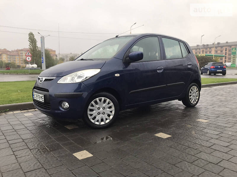 Хэтчбек Hyundai i10 2009 в Ужгороде