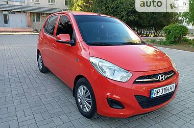 Хэтчбек Hyundai i10 2012 в Токмаке