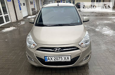 Хэтчбек Hyundai i10 2012 в Харькове