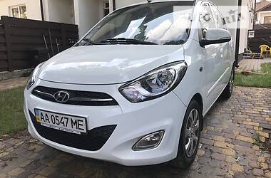 Хэтчбек Hyundai i10 2012 в Ирпене