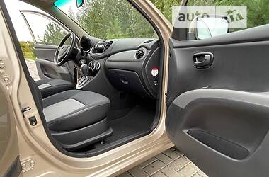 Хэтчбек Hyundai i10 2010 в Киеве