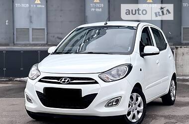 Хэтчбек Hyundai i10 2012 в 