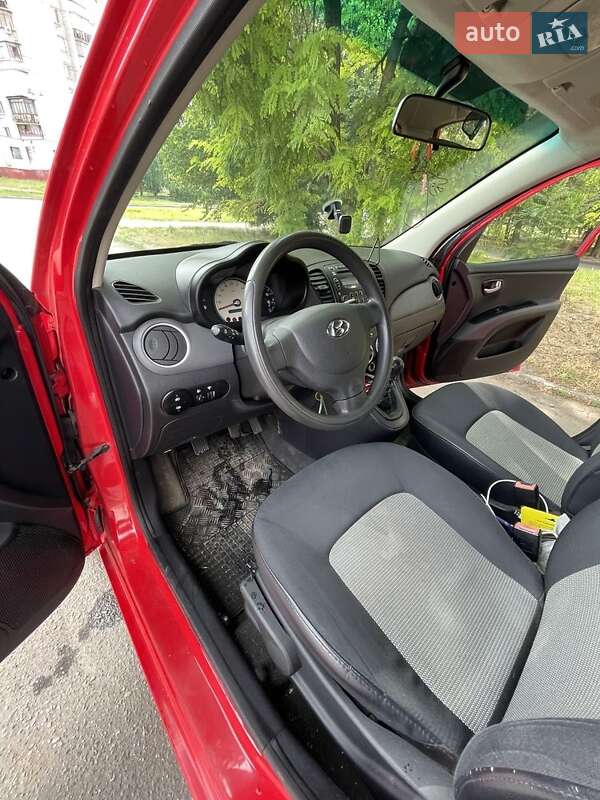 Хетчбек Hyundai i10 2010 в Запоріжжі