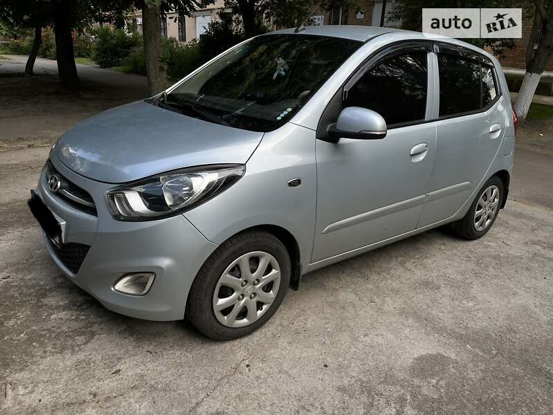 Хэтчбек Hyundai i10 2013 в Никополе