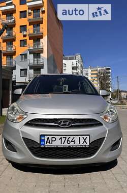 Хетчбек Hyundai i10 2012 в Івано-Франківську