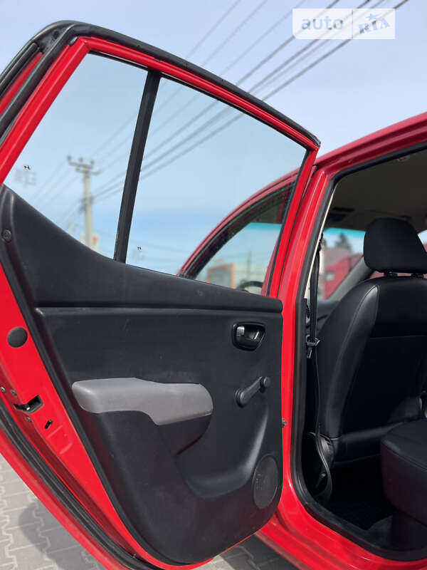 Хетчбек Hyundai i10 2009 в Боярці