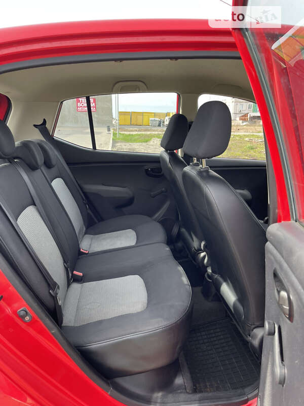 Хетчбек Hyundai i10 2009 в Боярці